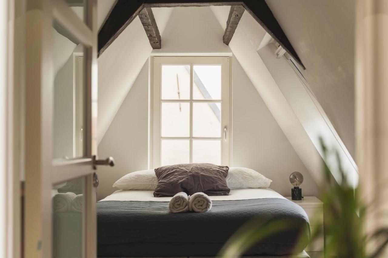 אמסטרדם Tiny Attic On The Herengracht, Private Room מראה חיצוני תמונה