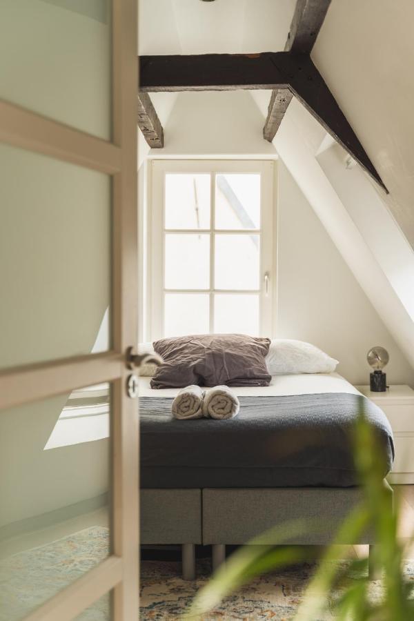 אמסטרדם Tiny Attic On The Herengracht, Private Room מראה חיצוני תמונה